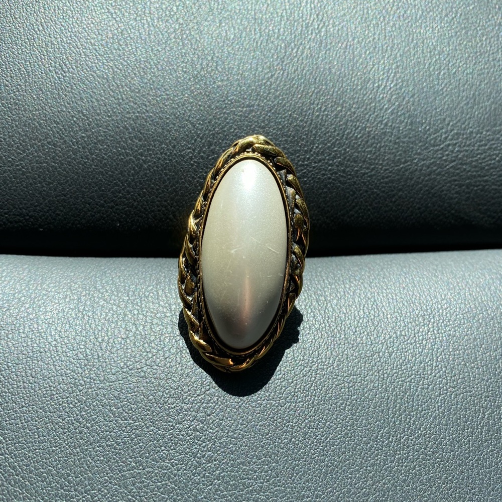 Alexander McQueen- Faux Pearl Cocktail Ring